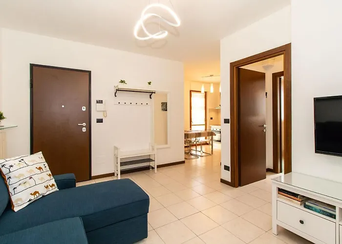 Guesthost - Casa Like With Parking