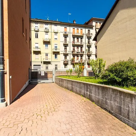 Guesthost - Casa Like With Parking * Τορίνο