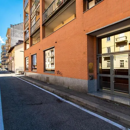 Guesthost - Casa Like With Parking Διαμέρισμα