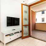 Guesthost - Casa Like With Parking דירה טורינו